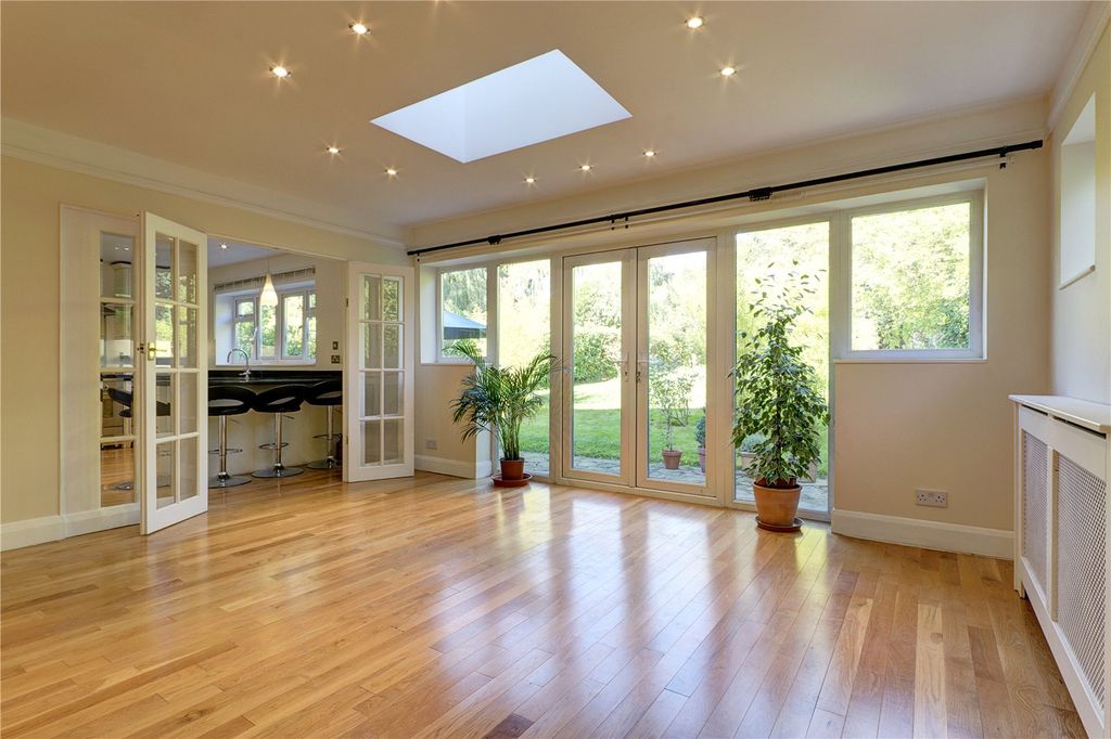 Additional image 3 of 4 bed link detached house for saleBurghley Avenue, New Malden KT3