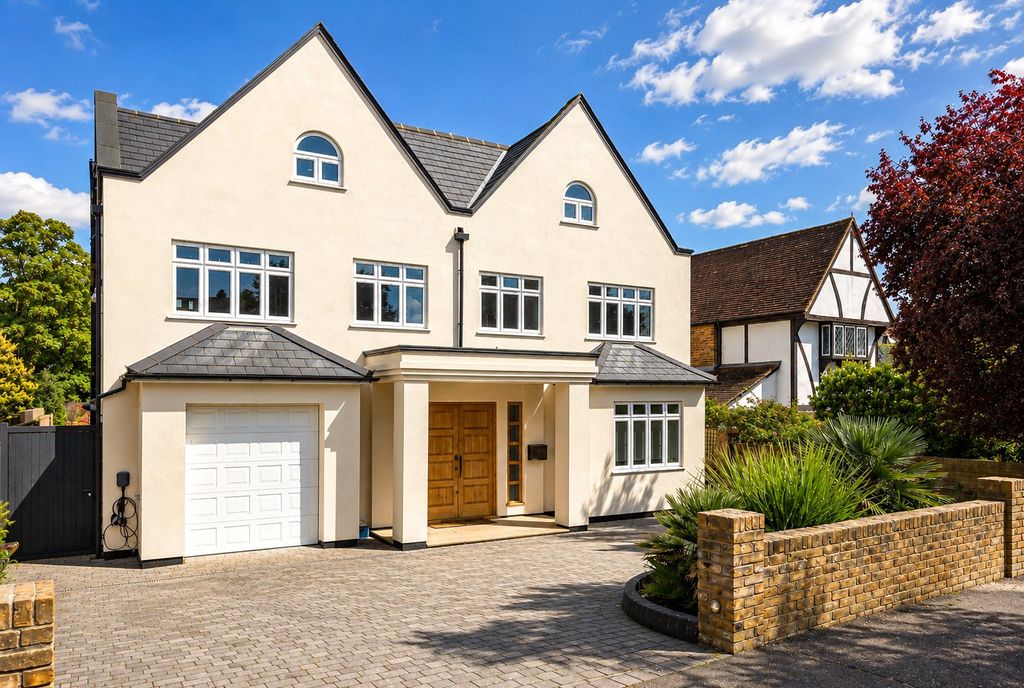7 bed detached house for saleManor Road, Potters Bar, Hertfordshire EN6
