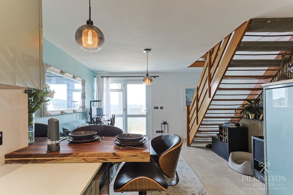 Additional image 6 of 1 bed maisonette for salePortuan Road, Looe, Cornwall PL13