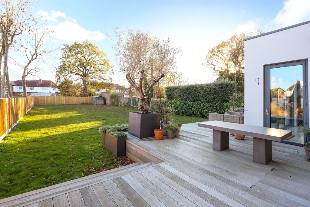 Additional image 33 of 6 bed semi-detached house for saleThetford Road, New Malden KT3