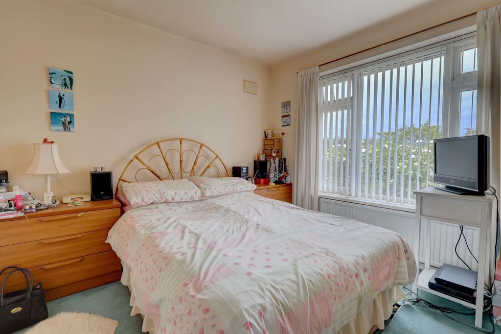 Additional image 9 of 3 bed bungalow for saleNew Road, Princes Risborough, Buckinghamshire HP27