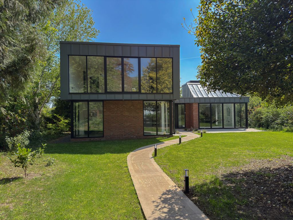 3 bed detached house for saleRyelands Road, Leominster HR6