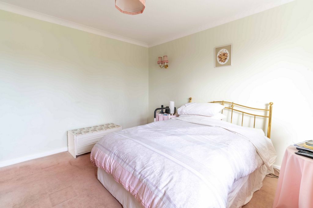 Additional image 16 of 4 bed detached house for saleOsborne Road, Potters Bar EN6
