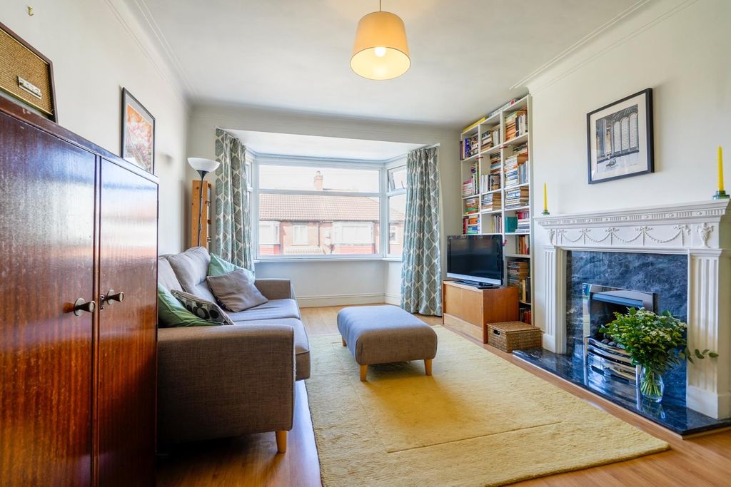 3 bed flat for saleMilton Terrace, North Shields NE29 photo 2