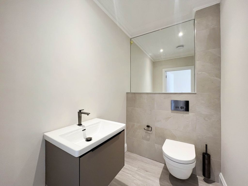 Additional image 8 of 4 bed terraced house for saleWoodfield Gardens, New Malden KT3