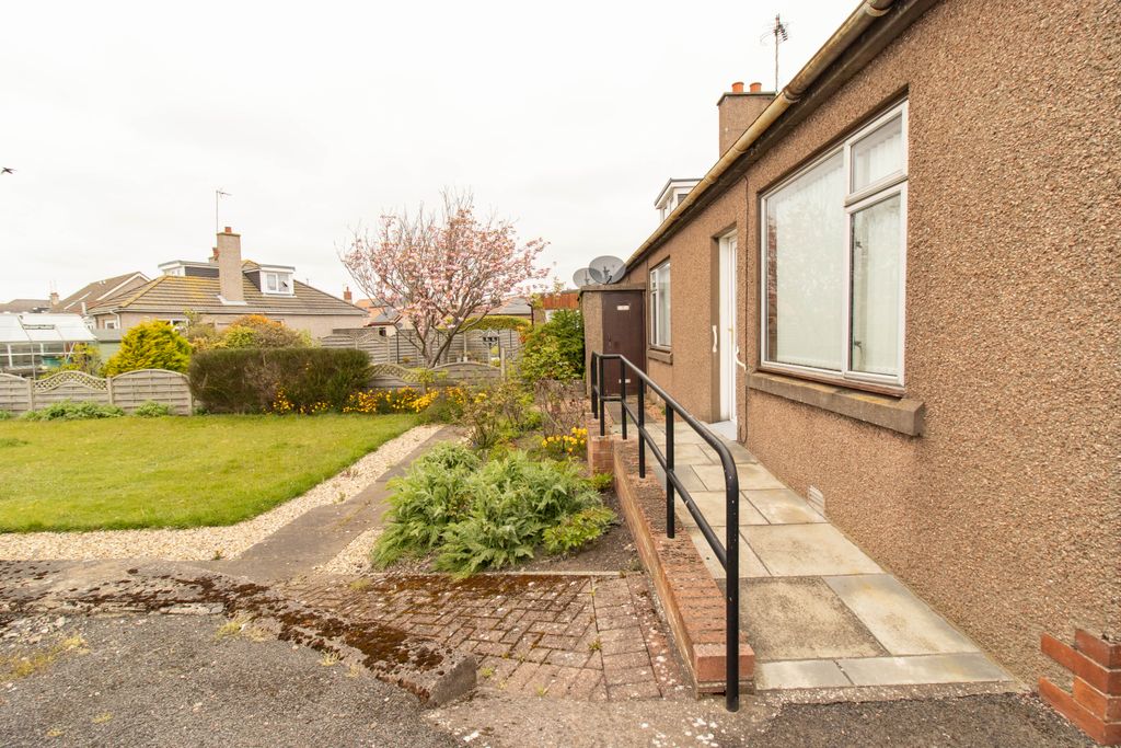 Additional image 22 of 2 bed semi-detached bungalow for saleWhinfield Road, Montrose DD10
