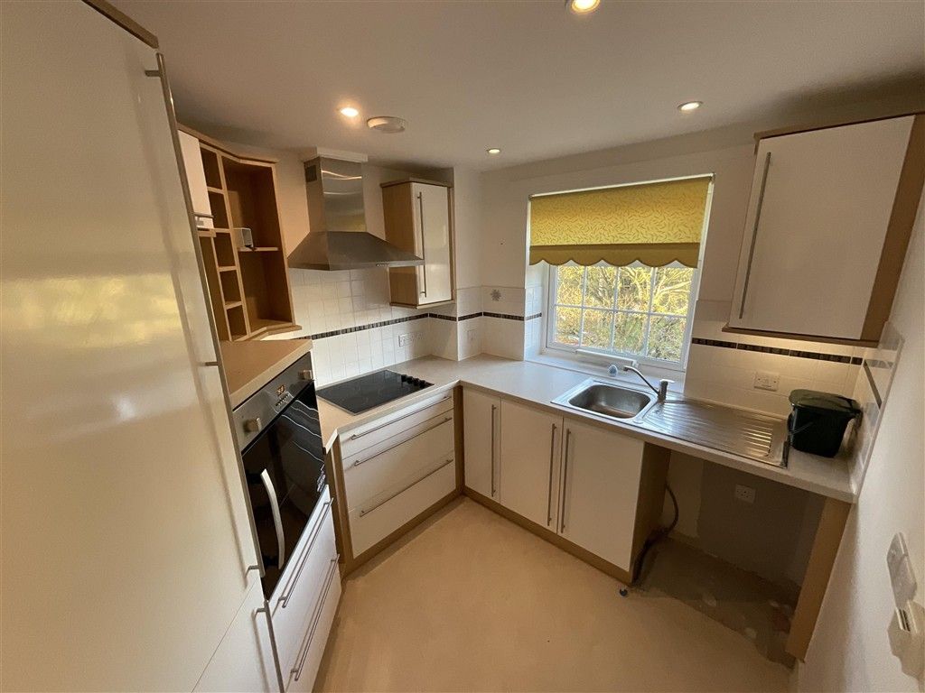 Additional image 3 of 1 bed flat for saleHigh Street, Ongar, Essex CM5