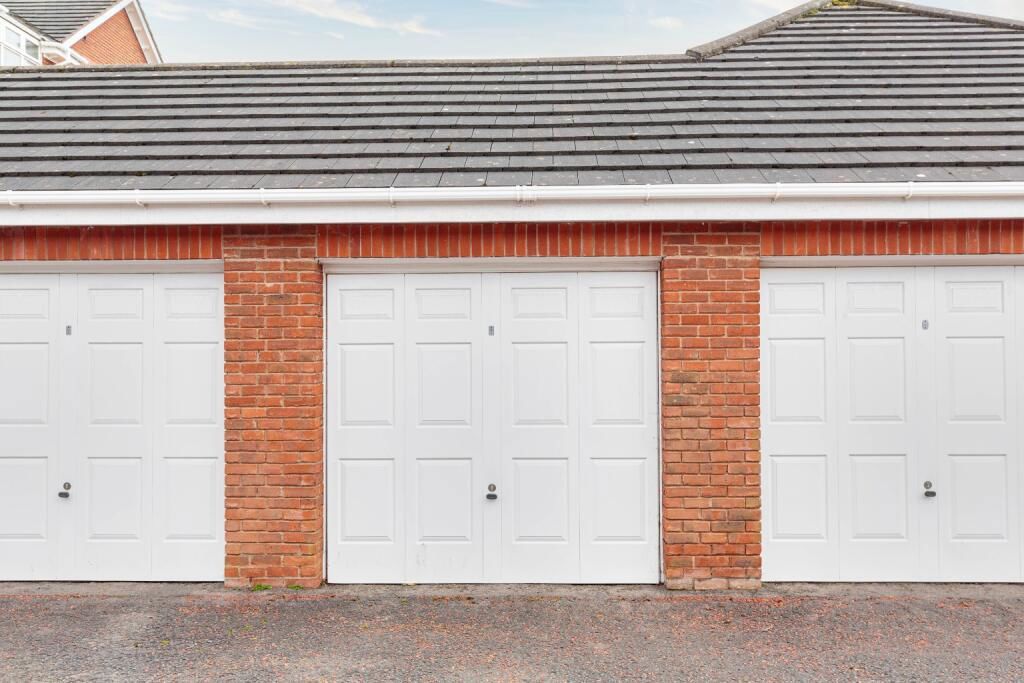 Additional image 11 of 2 bed flat for saleSunningdale Court, St. Annes, Lytham St. Annes FY8