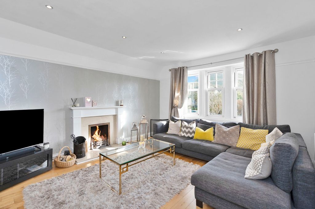 Additional image 2 of 5 bed town house for sale48 St. Baldreds Road, North Berwick EH39
