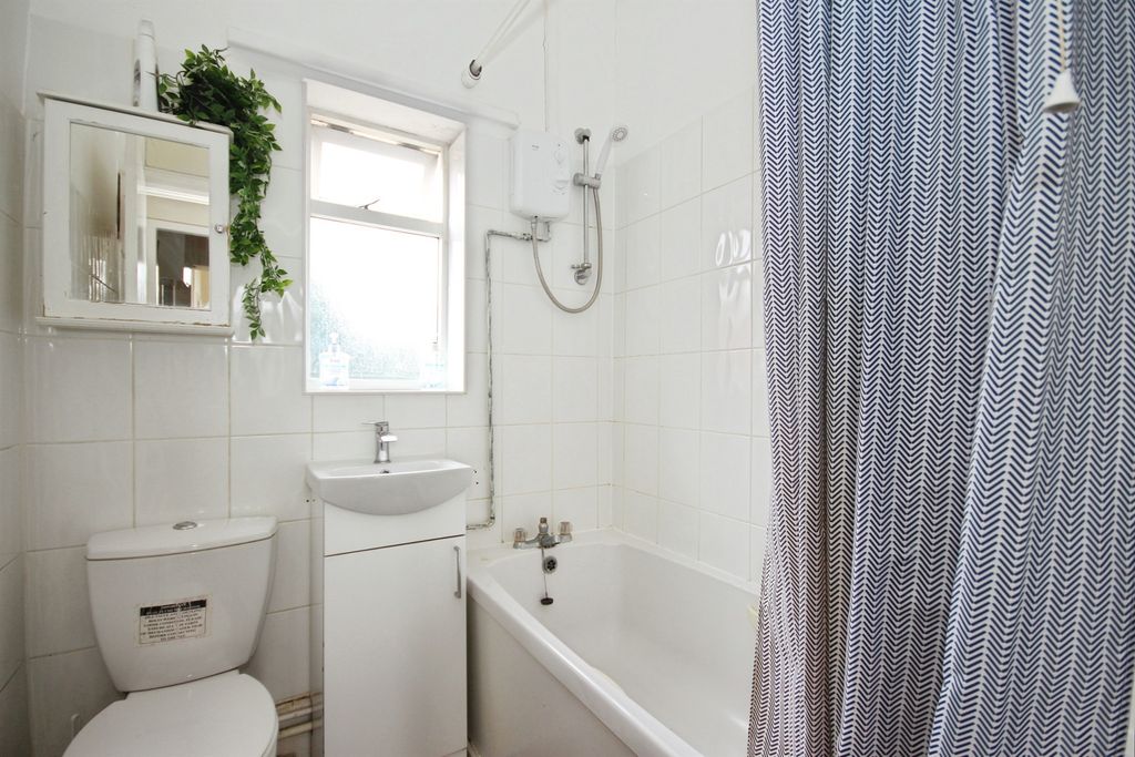 Additional image 9 of 11 bed detached house for saleTachbrook Road, Leamington Spa CV31
