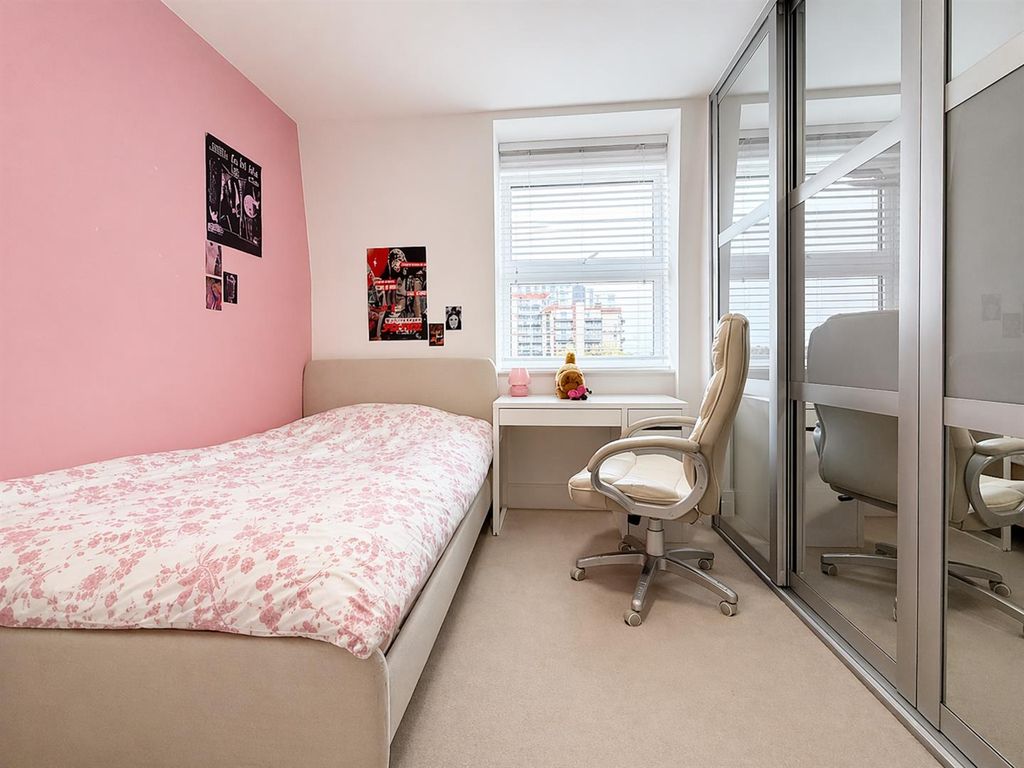 Additional image 9 of 3 bed flat for saleBurlington Road, New Malden KT3