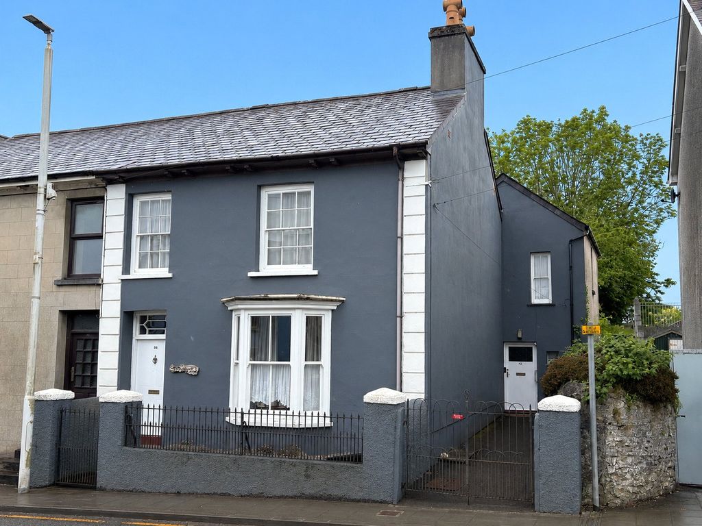 4 bed semi-detached house for saleBridge Street, Lampeter, Ceredigion SA48