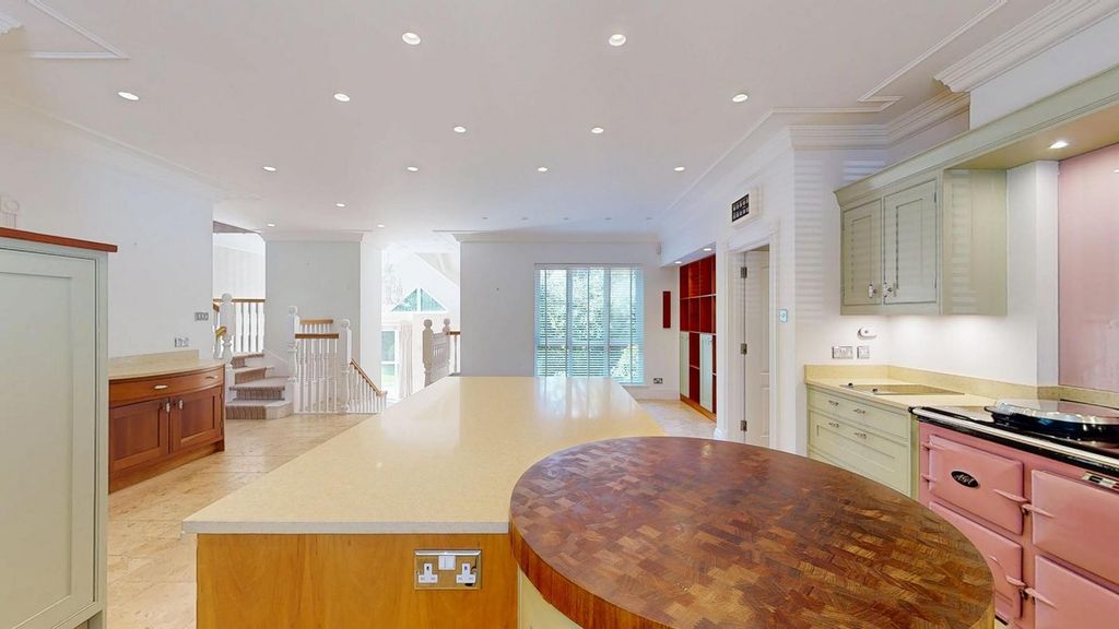 Additional image 10 of 4 bed detached house for saleLawrence Drive, Canford Cliffs, Poole BH13