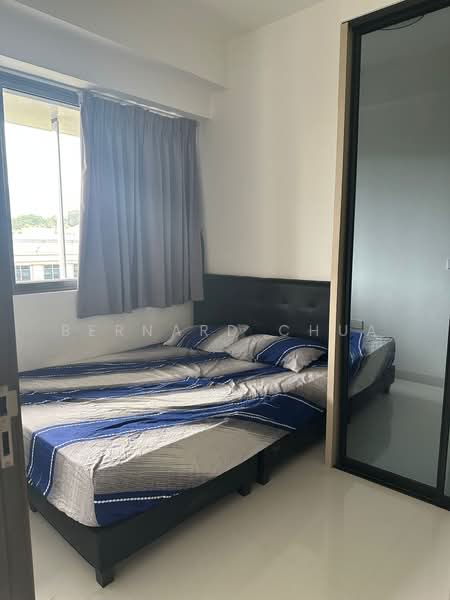 71 Oxley Rise photo 3