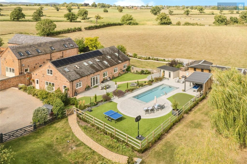 Additional image 3 of 4 bed barn conversion for saleHenhull, Nantwich, Cheshire CW5