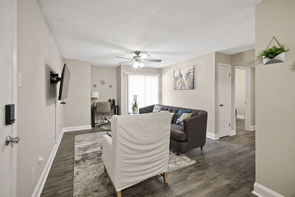 1826 Esters Rd, Irving, TX, 75061