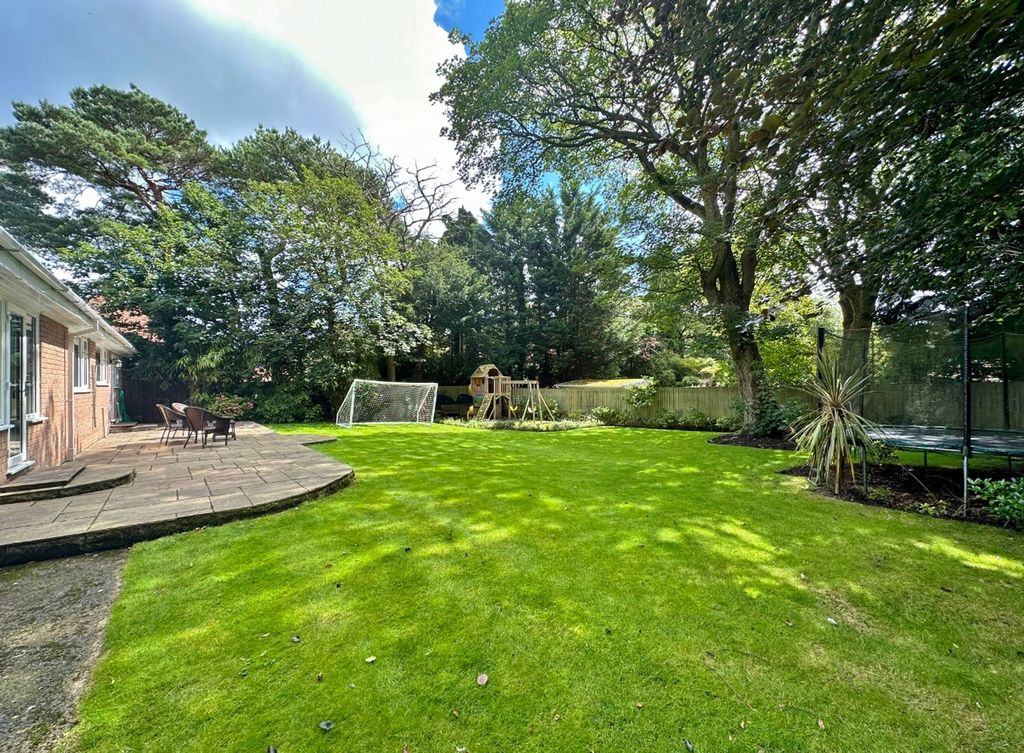 Additional image 2 of 4 bed detached bungalow for saleNoctorum Lane, Prenton CH43