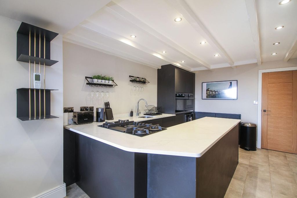 Additional image 12 of 4 bed terraced house for saleFront Street, Tynemouth NE30