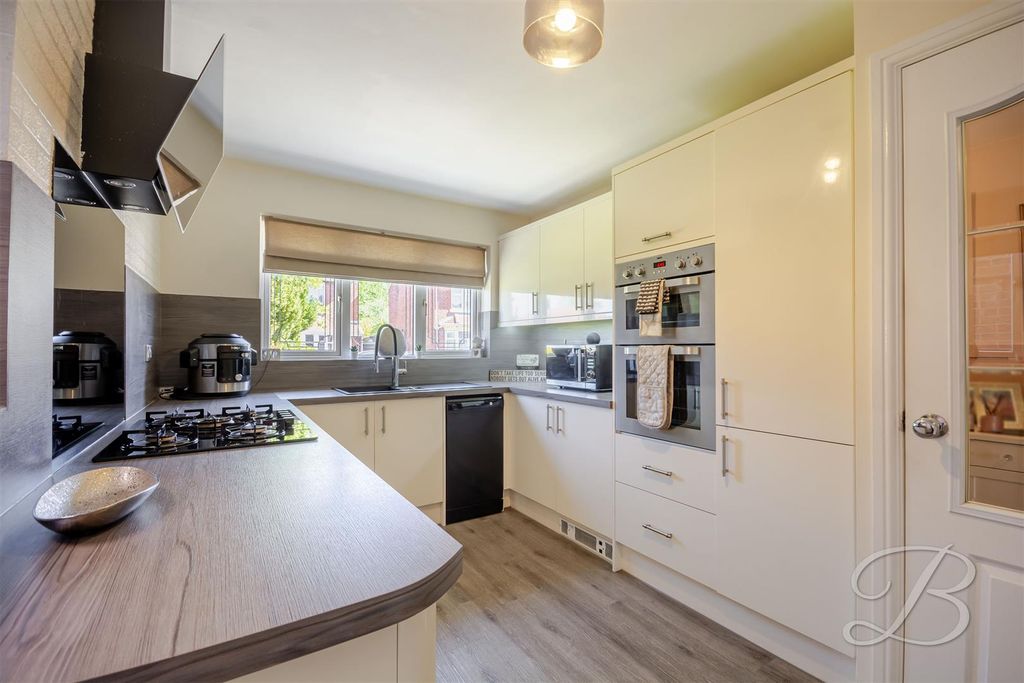 Additional image 2 of 4 bed detached house for saleMorven Avenue, Mansfield Woodhouse, Mansfield NG19