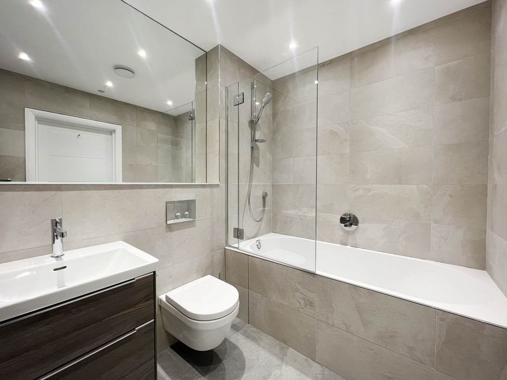 Additional image 13 of 4 bed terraced house for saleWoodfield Gardens, New Malden KT3
