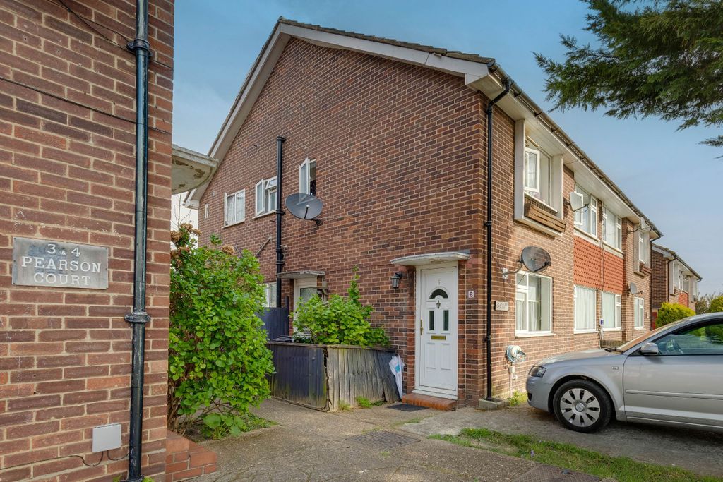 Additional image 10 of 2 bed maisonette for saleFlat, Pearson Court, Central Road, Morden SM4