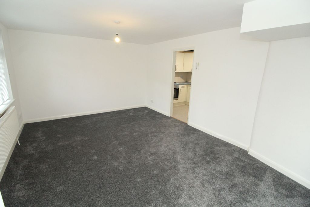 Additional image 6 of 2 bed flat for saleHigh Street, Newport Pagnell MK16