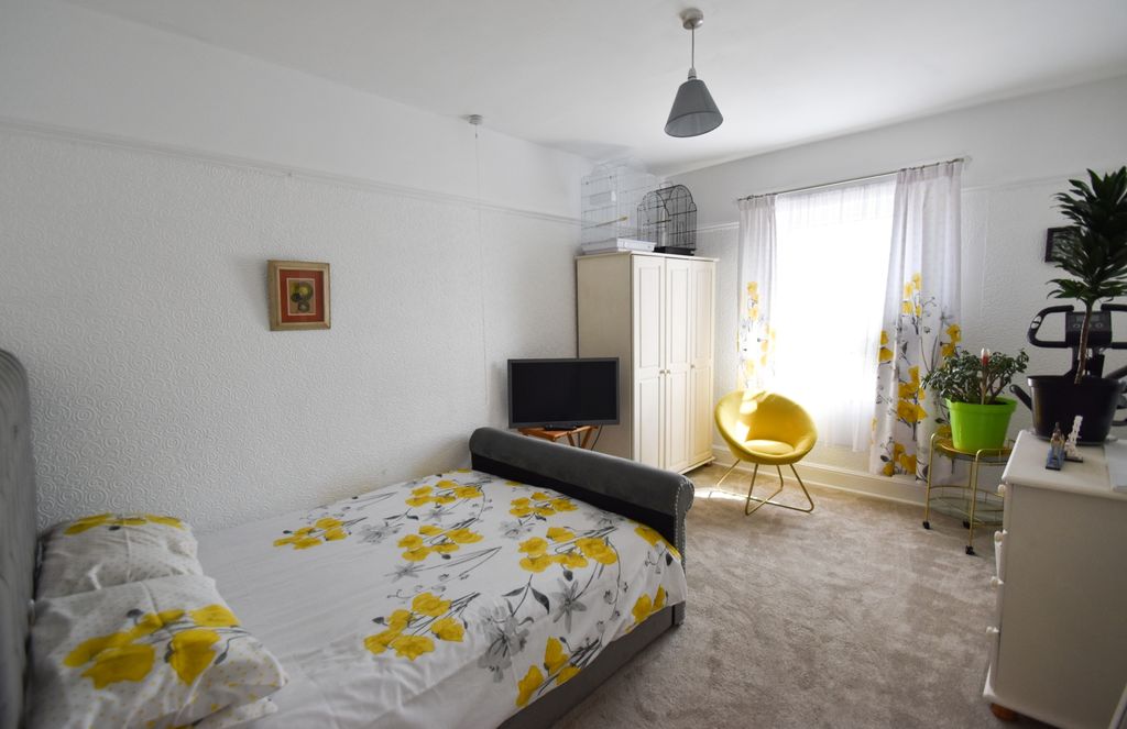 Additional image 9 of 4 bed flat for saleLumley Road, Skegness PE25