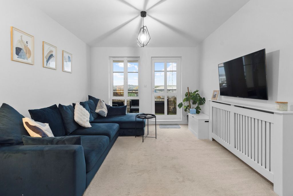 Additional image 3 of 3 bed flat for saleMariners Wharf, Fort Road, Newhaven BN9