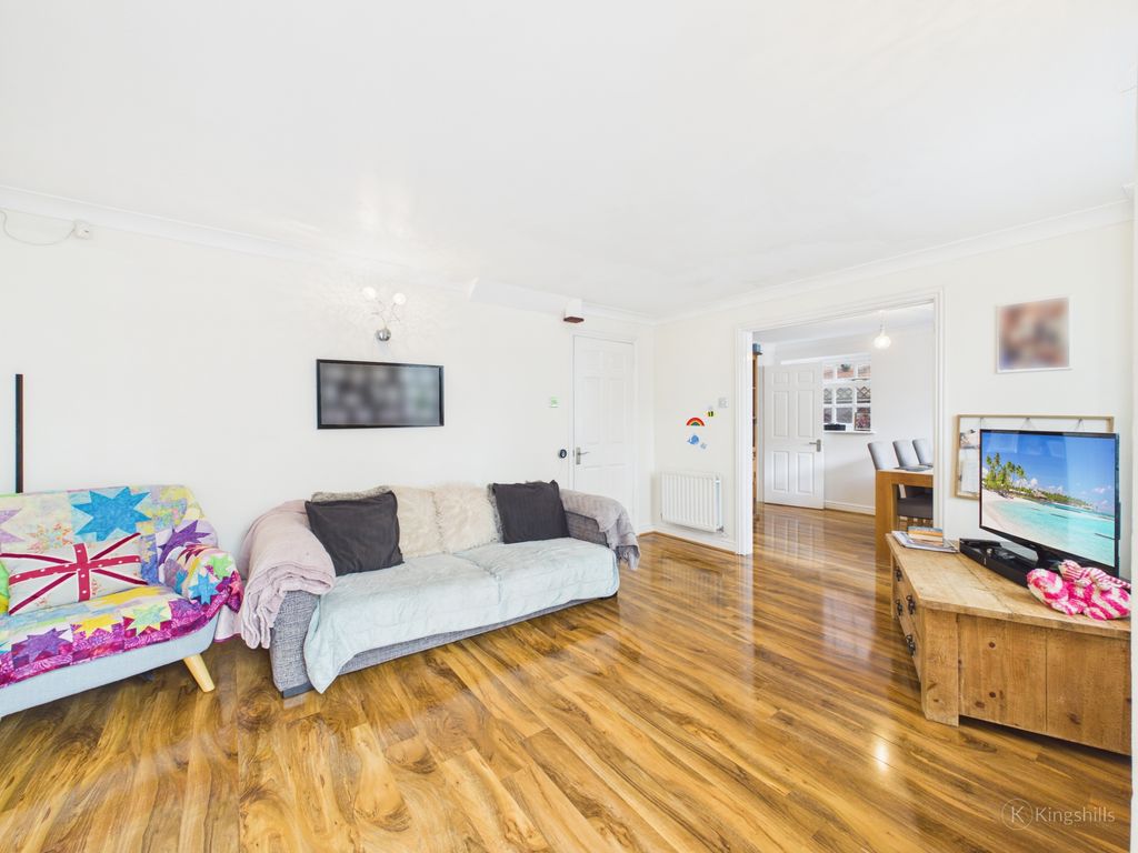 Additional image 3 of 4 bed detached house for saleGrovers Court, Wycombe Road, Princes Risborough, Buckinghamshire HP27