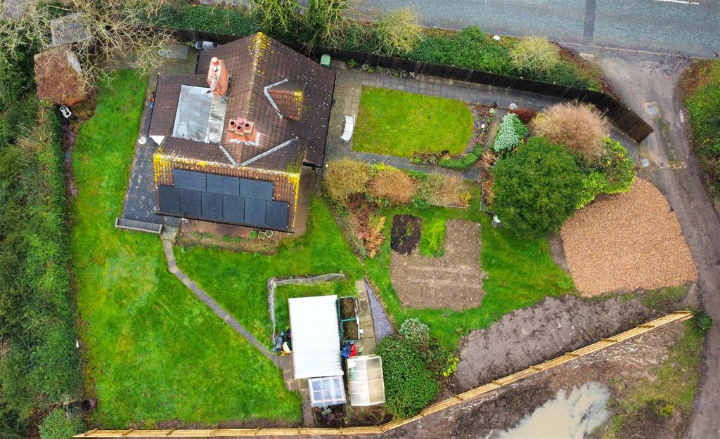 Additional image 3 of 3 bed detached house for saleThe Cottage, Beacon Hill Road, Newark NG24