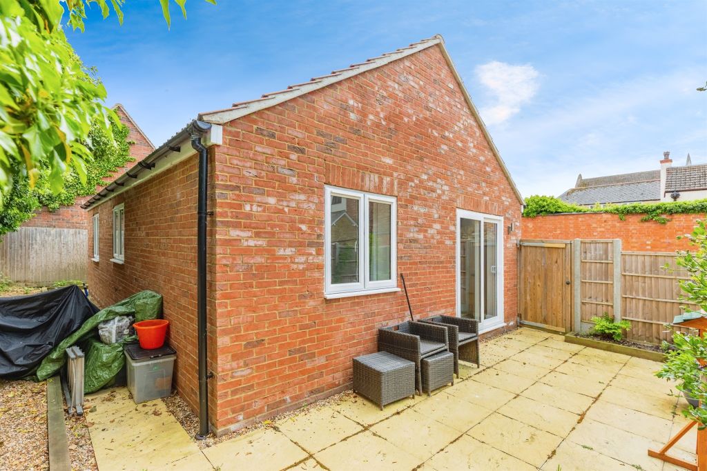 Additional image 3 of 2 bed detached bungalow for saleEast Street, Olney MK46