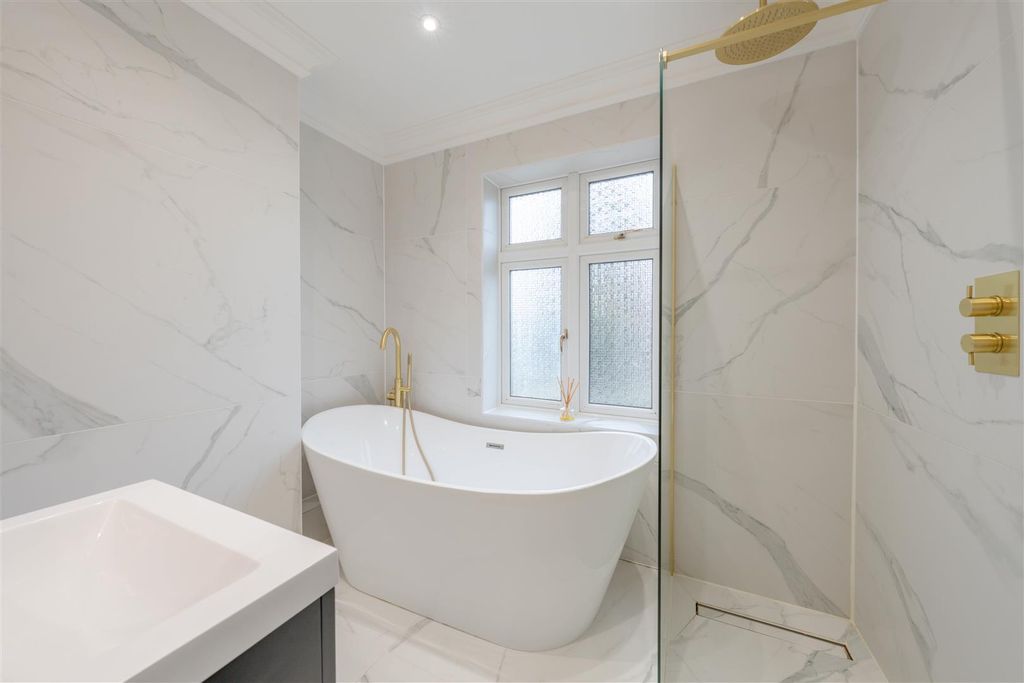 Additional image 25 of 4 bed detached house for salePark View, Moulton, Northampton NN3