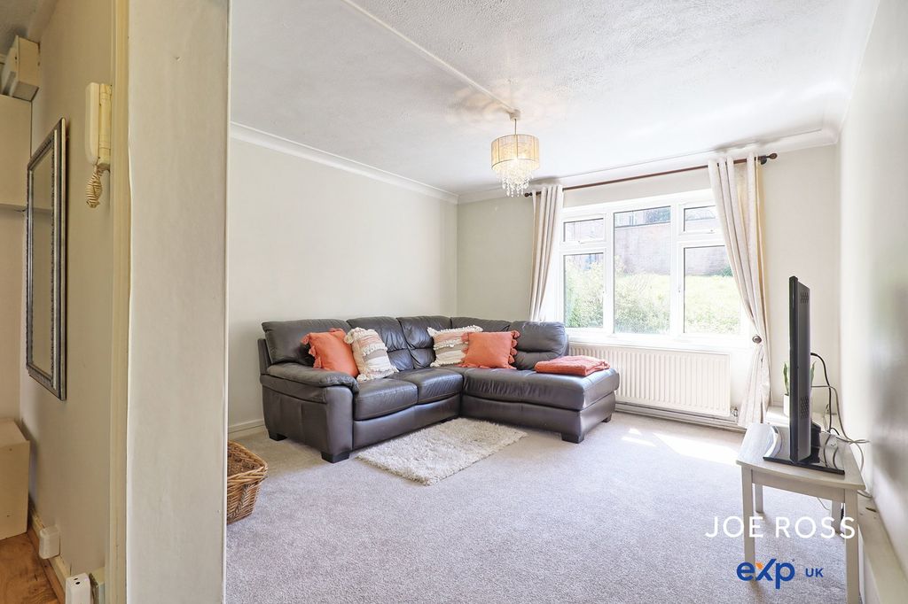 Additional image 6 of 2 bed flat for saleSt. Giles Crescent, Maldon CM9