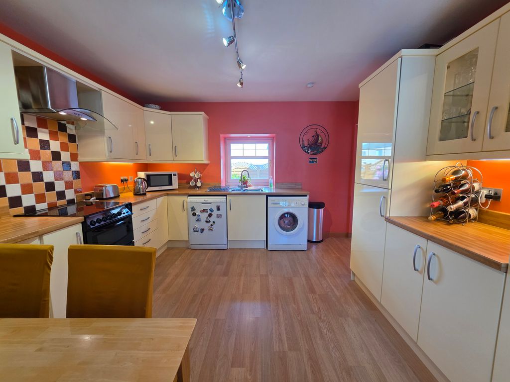 Additional image 6 of 3 bed semi-detached house for saleCommerce Street, Lossiemouth IV31