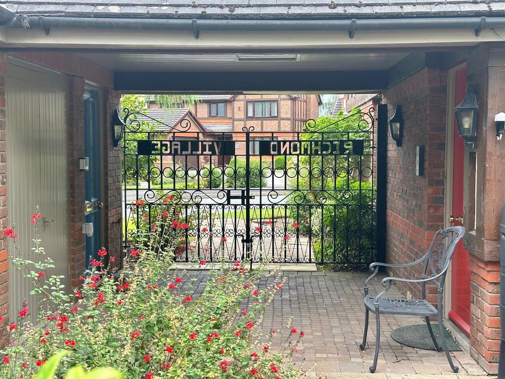 Additional image 25 of 2 bed flat for sale23 Richmond Village, Nantwich, Cheshire CW5