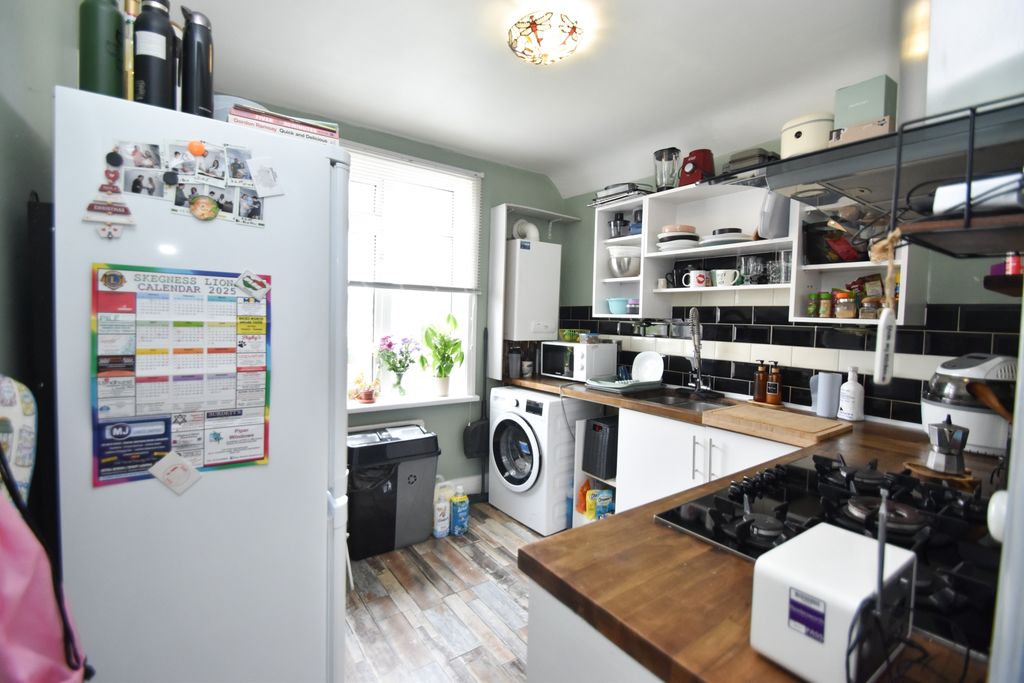 Additional image 4 of 2 bed flat for saleDorothy Avenue, Skegness PE25