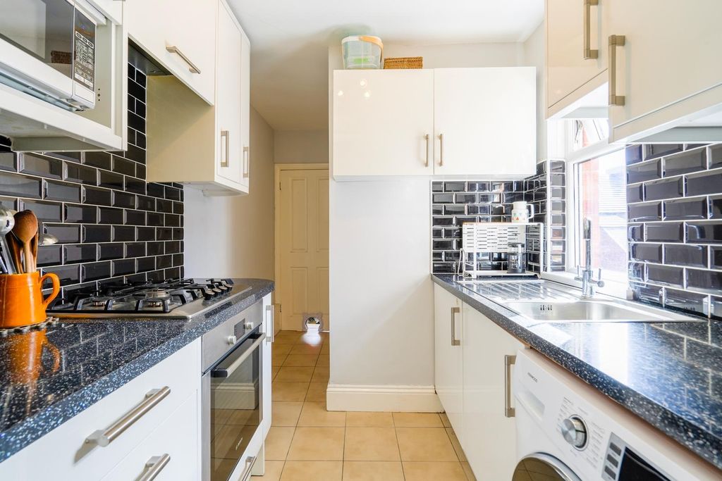 3 bed flat for saleMilton Terrace, North Shields NE29 photo 4