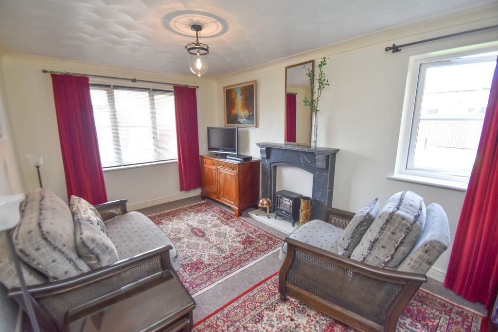 Additional image 4 of 2 bed flat for saleSutton Court, Skegness PE25
