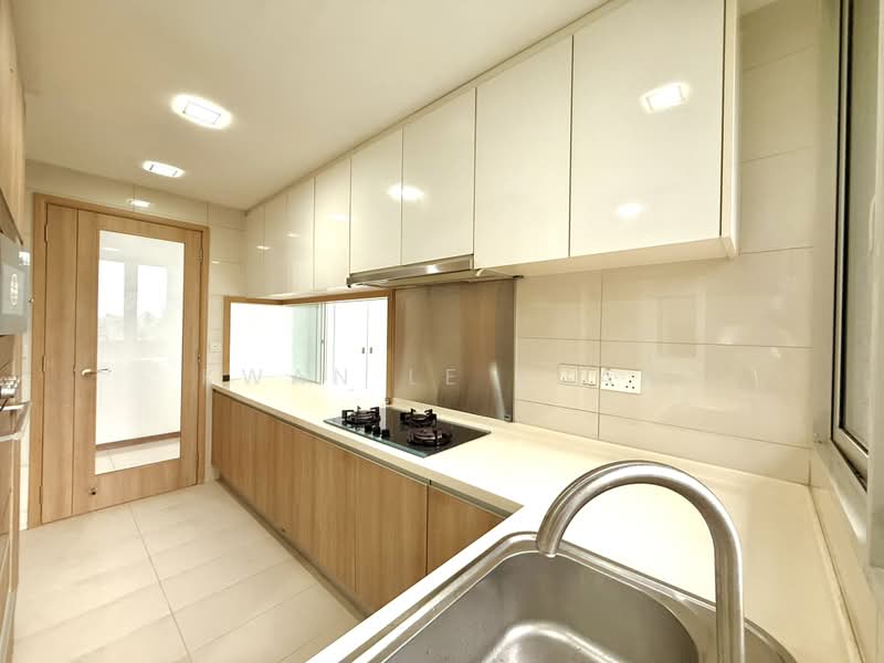 60 Lakeside Drive photo 3