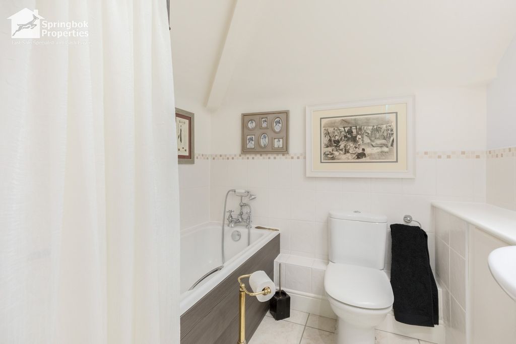 Additional image 15 of 2 bed flat for saleWilhelmina Close, Leamington Spa, Warwickshire CV32
