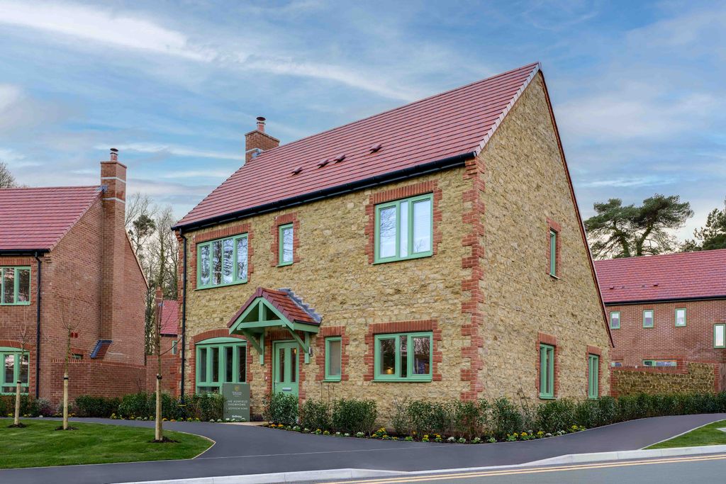 3 bed detached house for sale"The Ashfield" at Bepton Road, Midhurst GU29