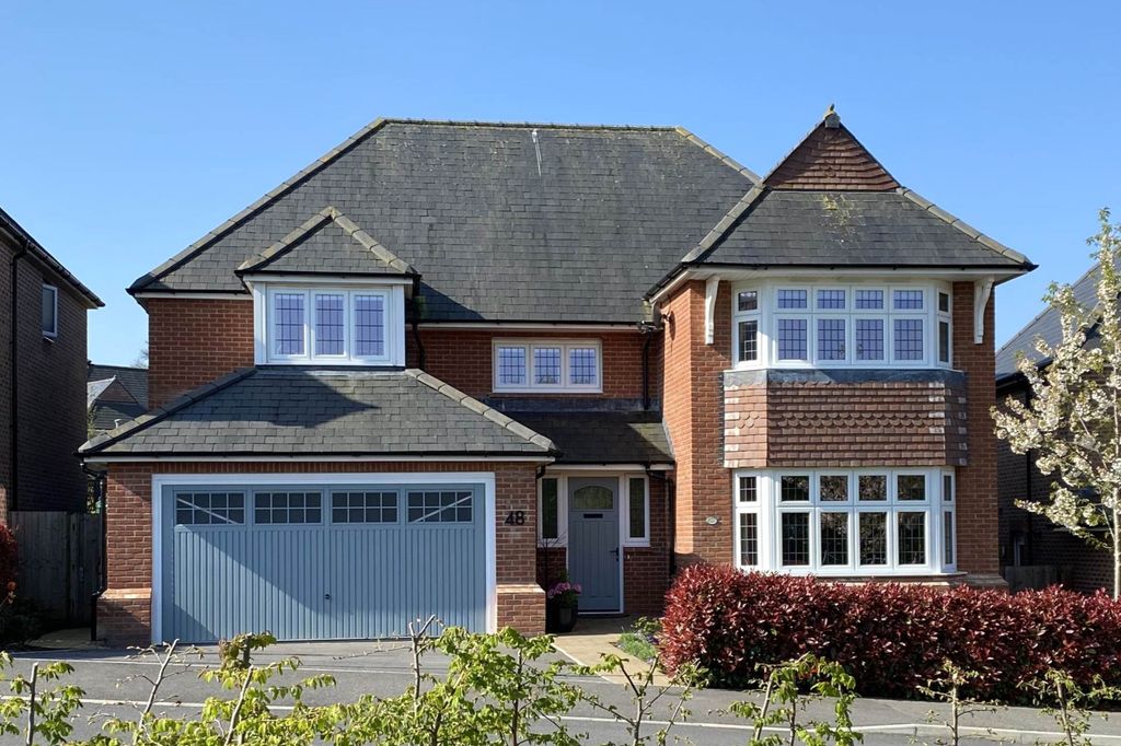 4 bed detached house for saleJennings Road, Marlborough SN8