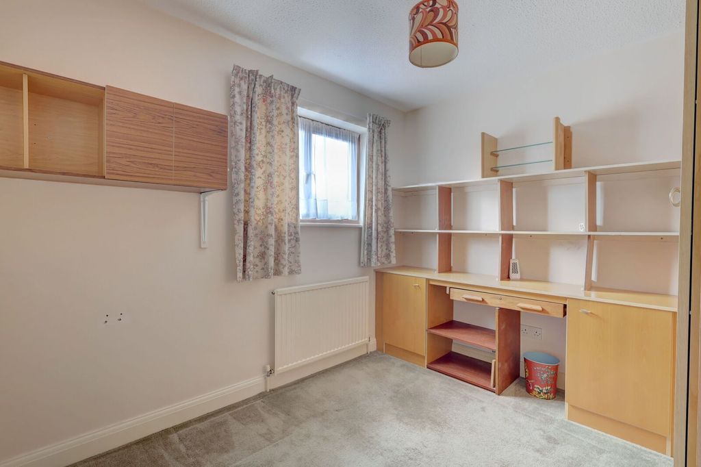 Additional image 7 of 4 bed end terrace house for saleJasmine Crescent, Princes Risborough, Buckinghamshire HP27
