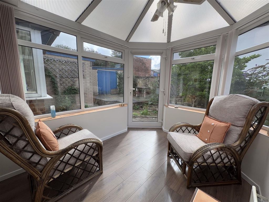 Additional image 7 of 3 bed detached bungalow for saleKnottingley Road, Pontefract WF8
