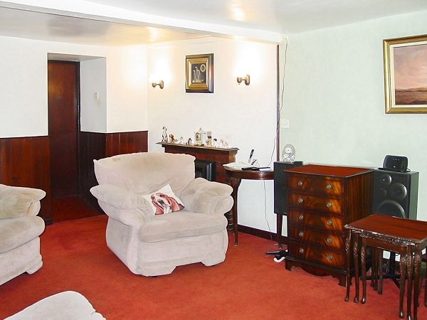 Additional image 2 of 3 bed terraced house for sale8 Dashwood Square, Newton Stewart DG8
