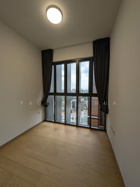 8 Hillview Rise photo 3