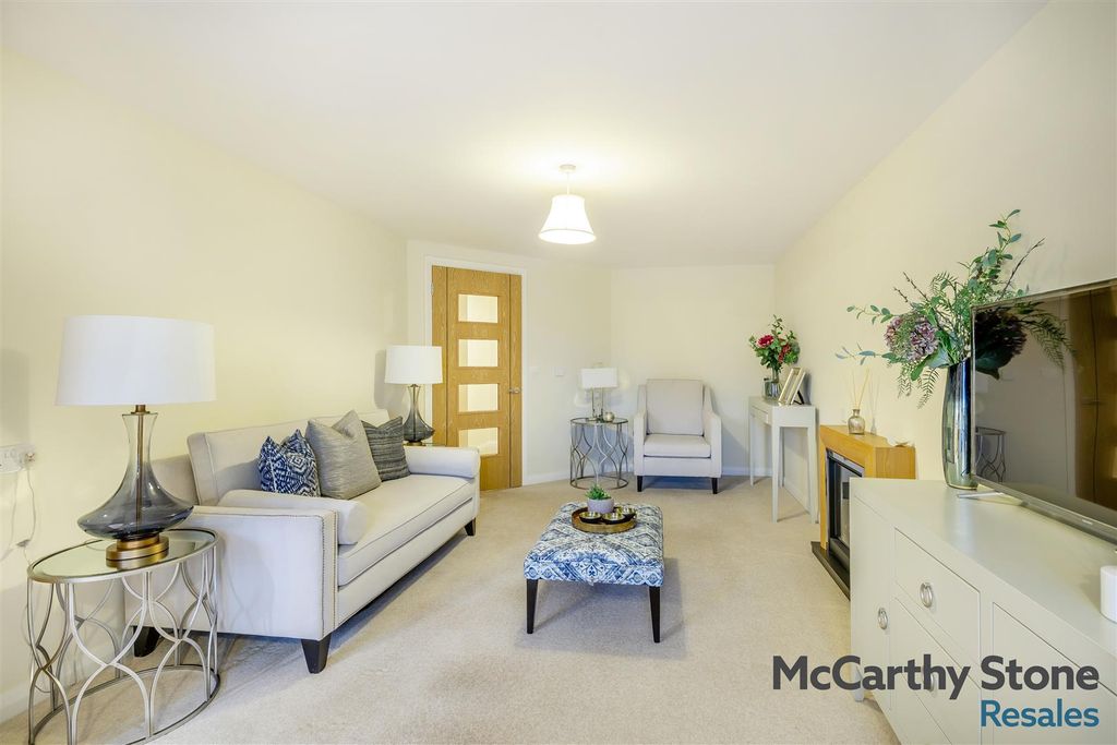 1 bed flat for saleChester Way, Northwich CW9 photo 3