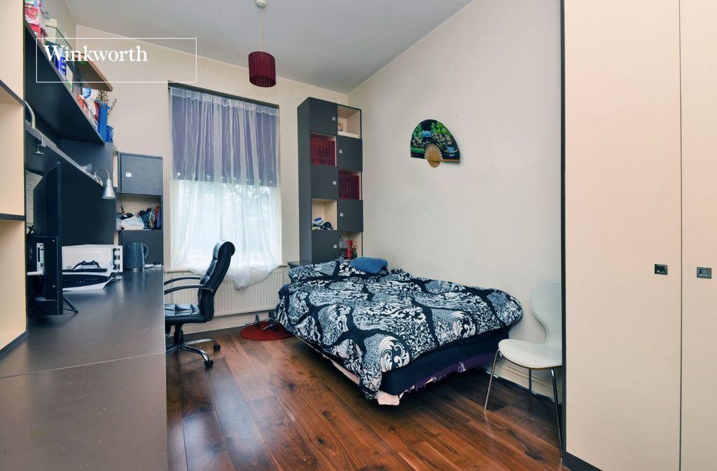 Additional image 11 of 2 bed flat for salePoulter Park, Bishopsford Road, Morden SM4