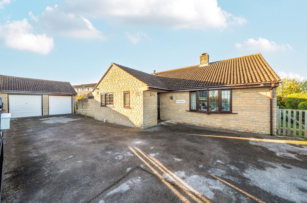 3 bed bungalow for saleHead Street, Tintinhull, Yeovil, Somerset BA22