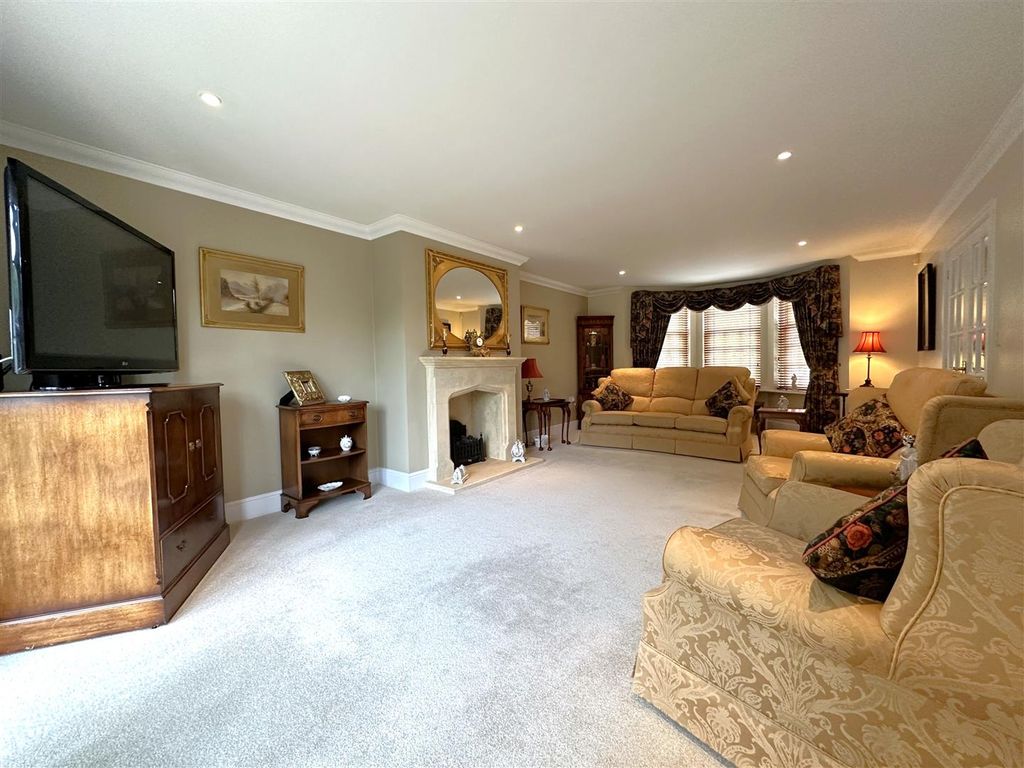 Additional image 5 of 4 bed detached house for saleOld Orchard, Farndon Road, Newark NG24